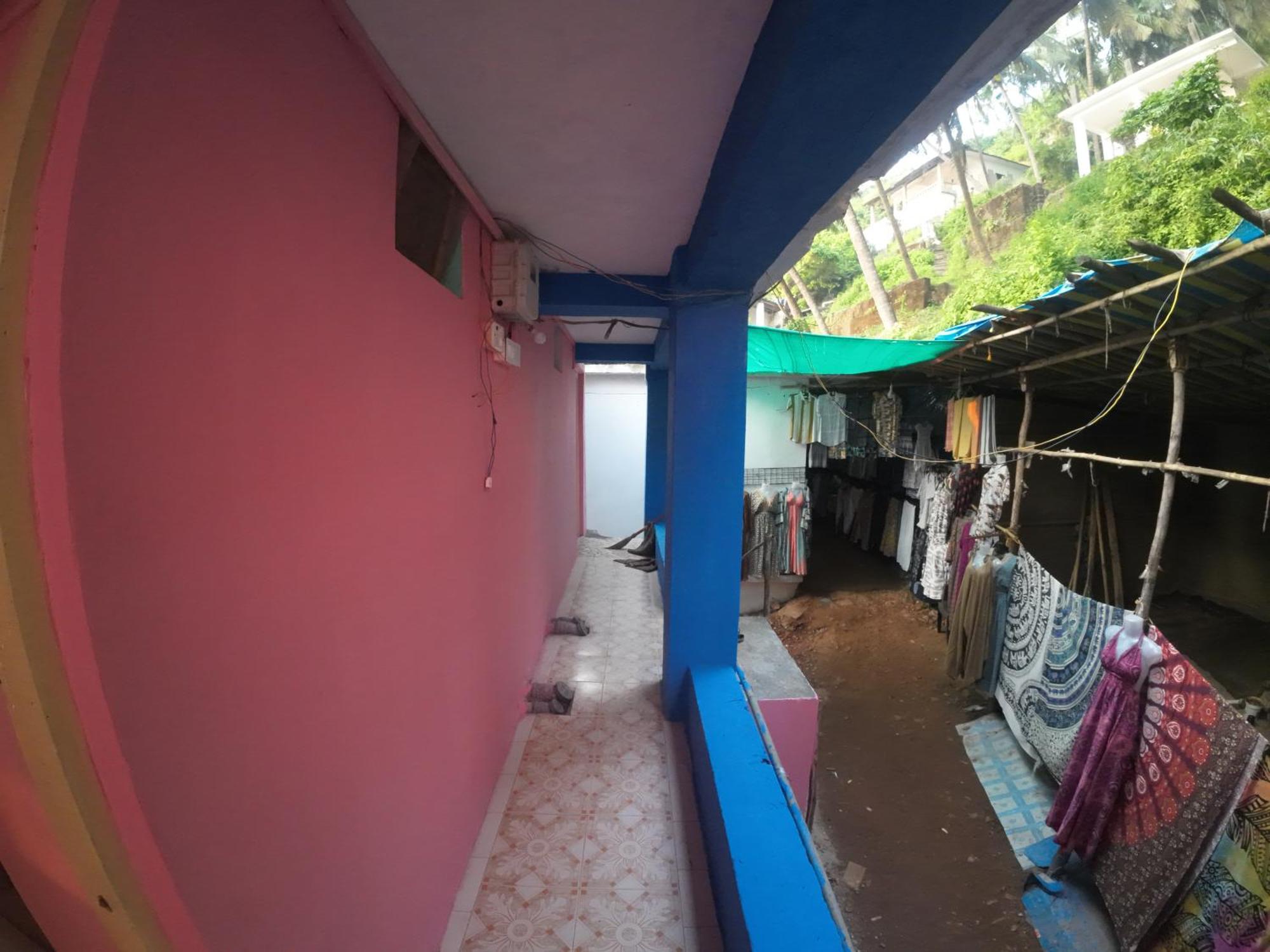 Om Ganesh Guest House Cliffside Arambol Kültér fotó