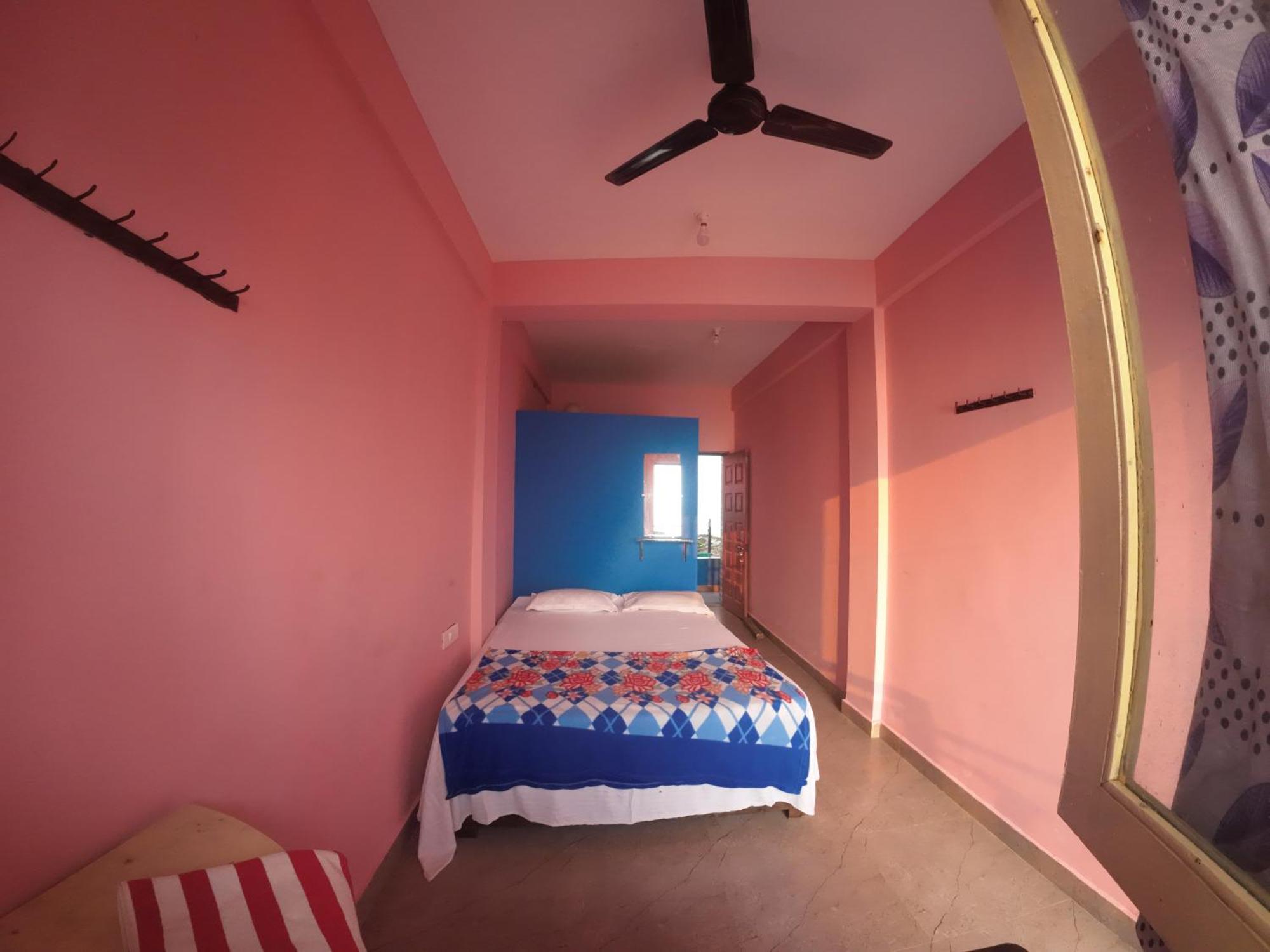 Om Ganesh Guest House Cliffside Arambol Kültér fotó