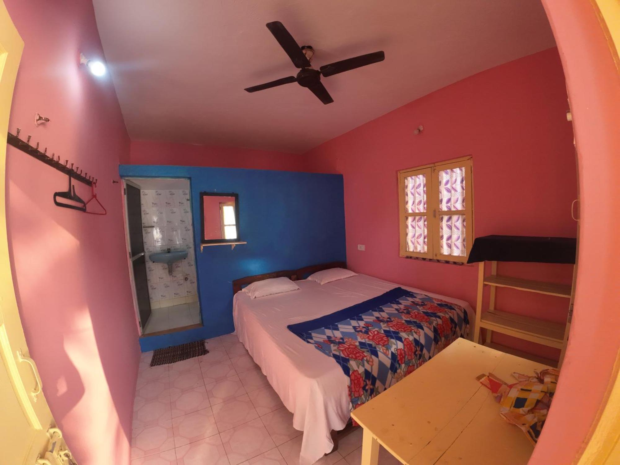 Om Ganesh Guest House Cliffside Arambol Kültér fotó