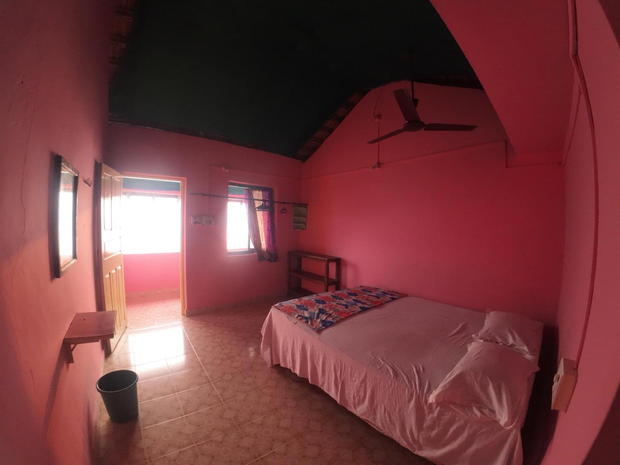 Om Ganesh Guest House Cliffside Arambol Kültér fotó